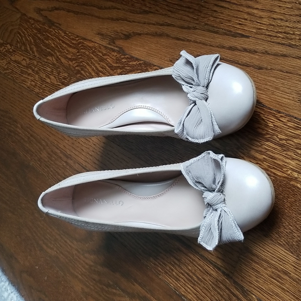 Tignanello Leather Tgena Stone Heels